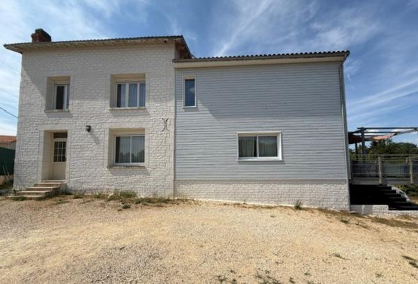 Maison
                                                                                                                                                                                                                                                                                                                        7 pièce(s)                                                                                                                                                                                                          4 chambre(s)                                                                                                                                                                                                          161  m²