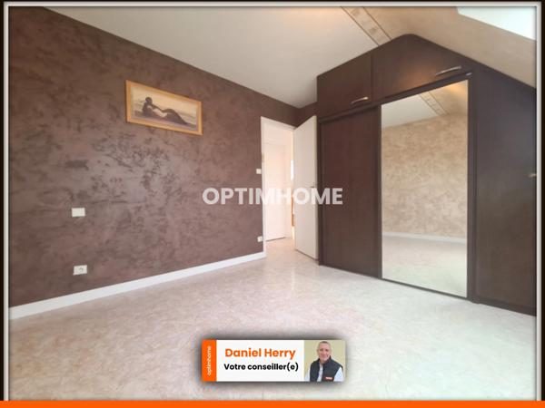 Maison 7 pièces avec grand garage