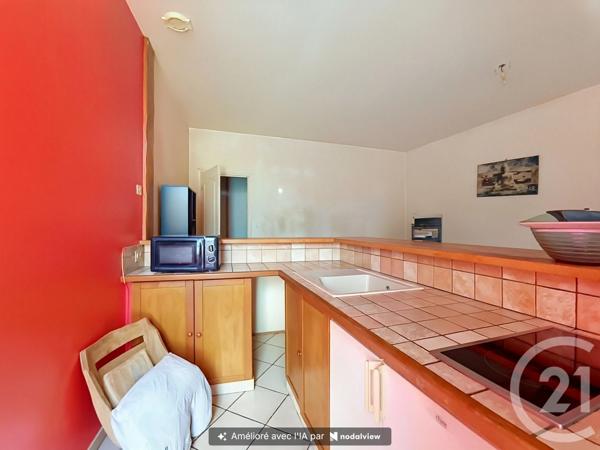 Appartement F2 à vendre  2 pièces - 44 m 2   SENS  - 89
