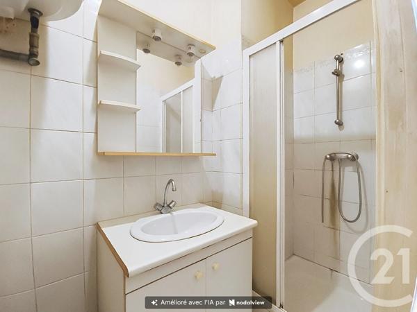 Appartement F2 à vendre  2 pièces - 44 m 2   SENS  - 89