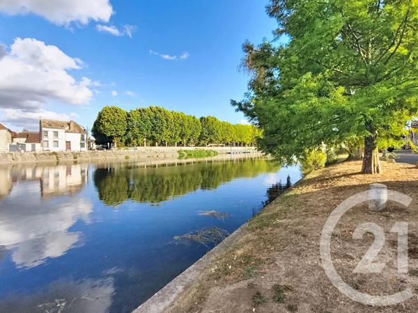 Appartement F2 à vendre  2 pièces - 44 m 2   SENS  - 89