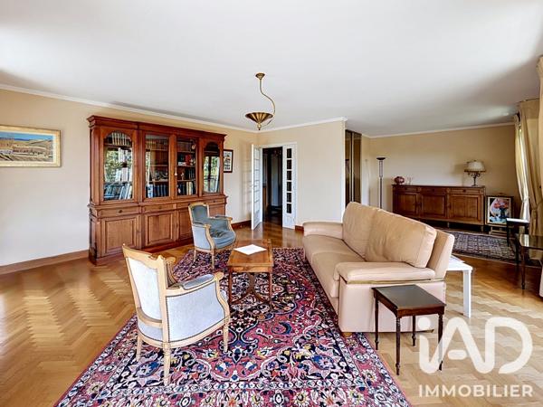 Appartement à vendre 5 pièces 109 m² Le Plessis-Robinson