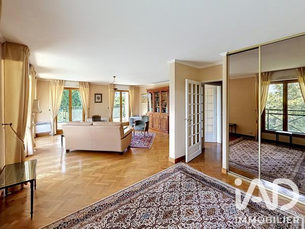 Appartement à vendre 5 pièces 109 m² Le Plessis-Robinson