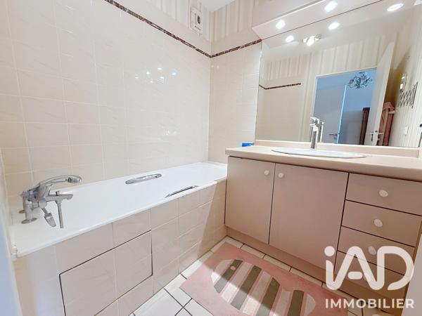 Appartement à vendre 5 pièces 109 m² Le Plessis-Robinson