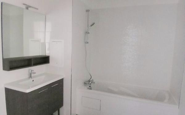Appartement à louer    3 pièces • 59,20 m2 Romainville
