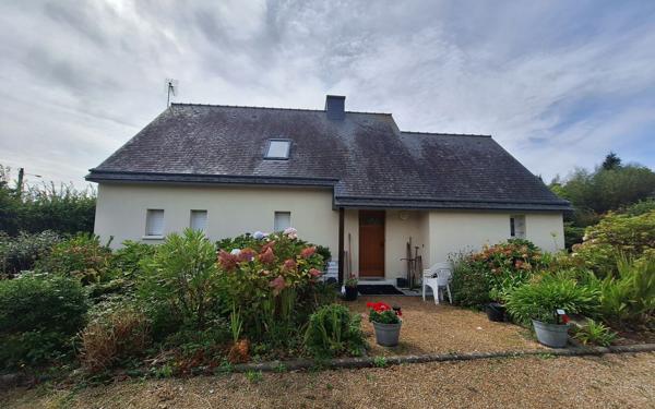 Maison à vendre    5 pièces •  Trébeurden