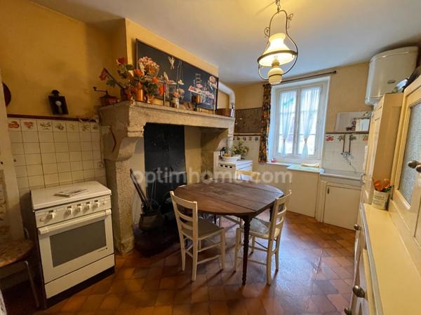 Maison à vendre 5 pièces CHATEAUPONSAC (87)
