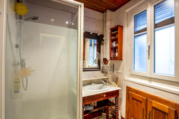 75012 - DAUMESNIL - Appartement Studio - Surface 30m²