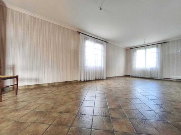 plain pied 4 chambres jardin 2 garages