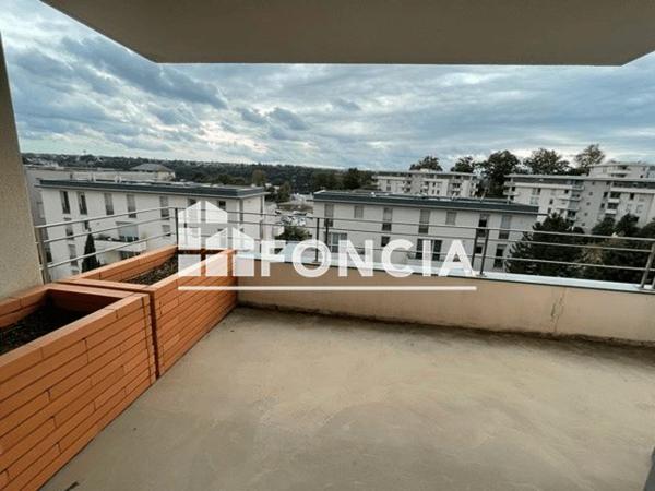 Location Appartement 2 pièces 46.4 m² - 15 AVENUE JEAN MONNET BAT 1 Rodez 12000