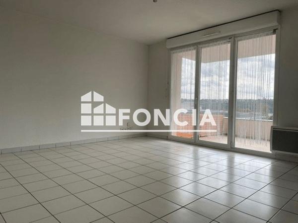 Location Appartement 2 pièces 46.4 m² - 15 AVENUE JEAN MONNET BAT 1 Rodez 12000