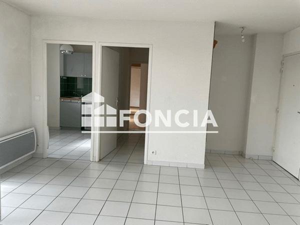 Location Appartement 2 pièces 46.4 m² - 15 AVENUE JEAN MONNET BAT 1 Rodez 12000