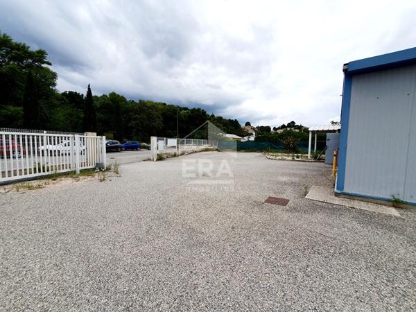 EXCLUSIVITE LOCAUX D'ACTIVITES La Brillanne 560m²  Proximité immédiate autoroutes et gare SNCF