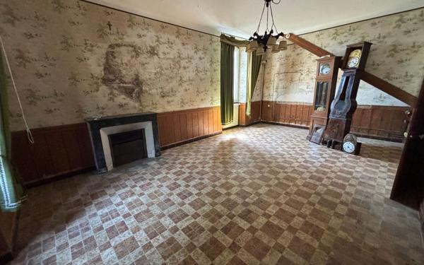 Maison à vendre    7 pièces •  Sendets