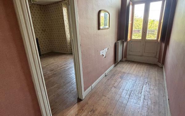 Maison à vendre    7 pièces •  Sendets