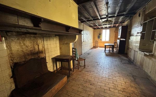 Maison à vendre    7 pièces •  Sendets