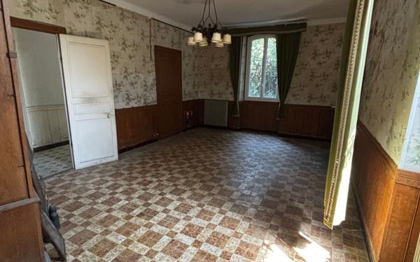 Maison à vendre    7 pièces •  Sendets