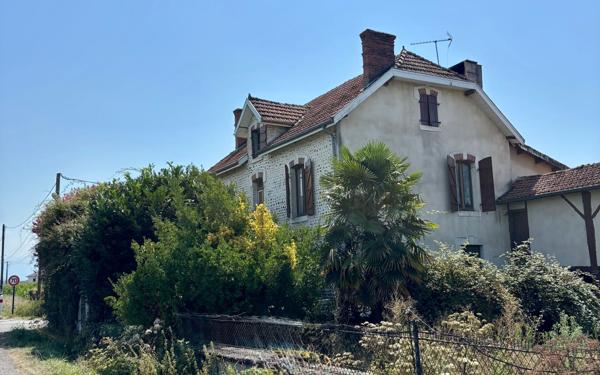 Maison à vendre    7 pièces •  Sendets