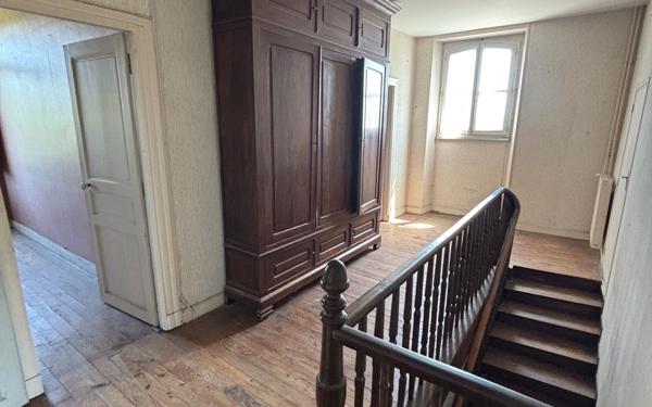 Maison à vendre    7 pièces •  Sendets