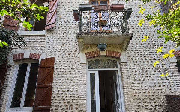 Maison à vendre    7 pièces •  Sendets