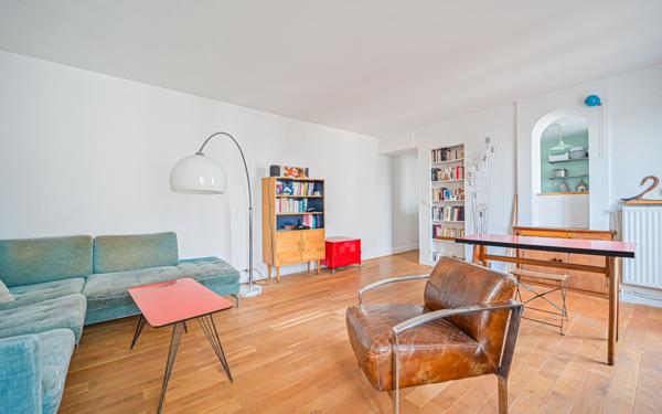 Appartement à vendre    3 pièces • 65,47 m2 Paris 18
