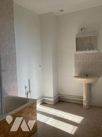 IMMEUBLE DE RAPPORT - LE CATEAU CAMBRESIS