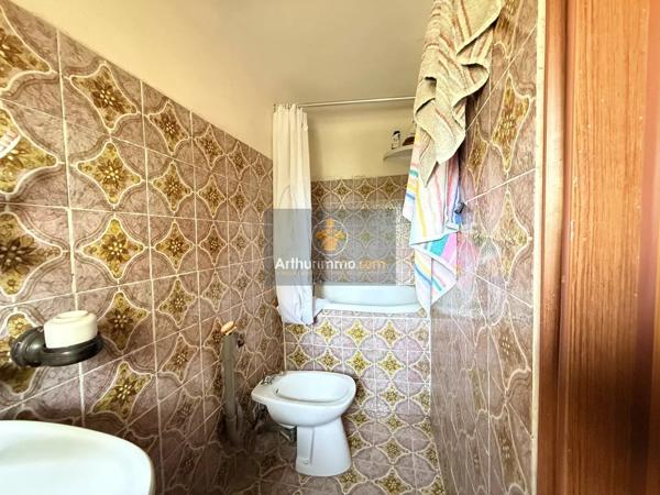 Vente                                                      Maison
                        
                     4 pièces                      67 m2                     à Saint-Martin-de-Castillon