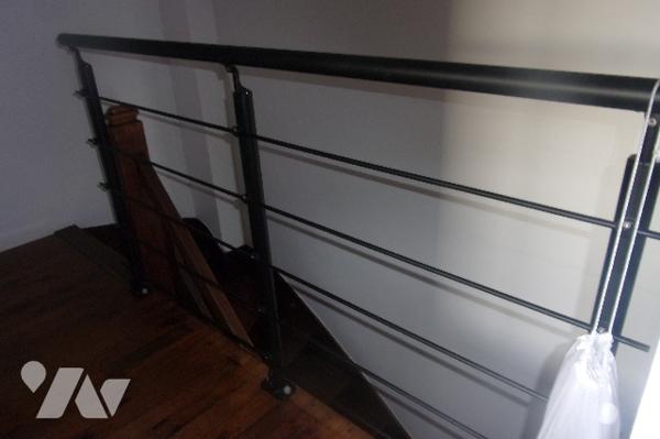 Maison ,1 cuisine équipée ouverte sur le salon,2 wc,1 lingerie,2 chambres,1 douche à l'italienne.