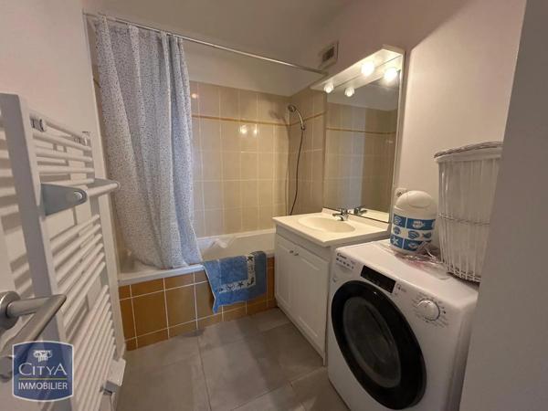 Appartement à louer 2 pièces 41.7m² Limoges (87100)