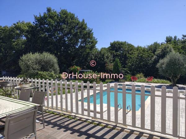 Maison à vendre 8 pièces de 220 m²