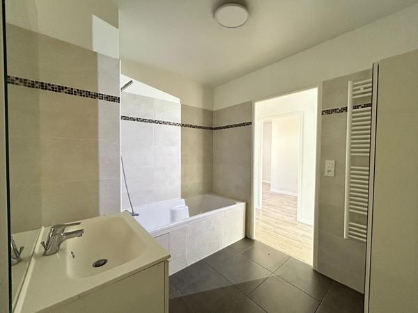 Appartement F3 ? 61,61 m² ? Lumineux avec terrasse et vue dégagée