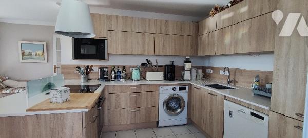 T4 de 86m² avec terrasse EST/SUD/OUEST de 36m² + 2 caves + parking dans résidence de standing