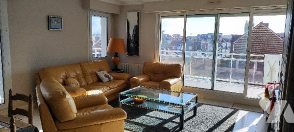 T4 de 86m² avec terrasse EST/SUD/OUEST de 36m² + 2 caves + parking dans résidence de standing