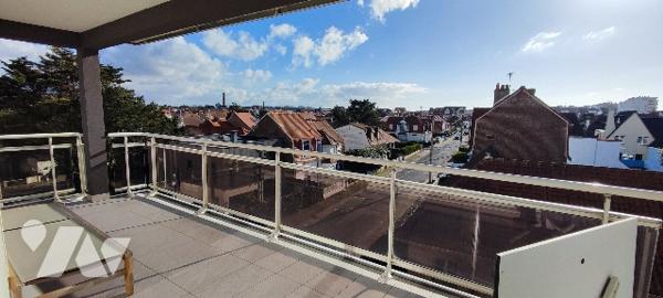 T4 de 86m² avec terrasse EST/SUD/OUEST de 36m² + 2 caves + parking dans résidence de standing