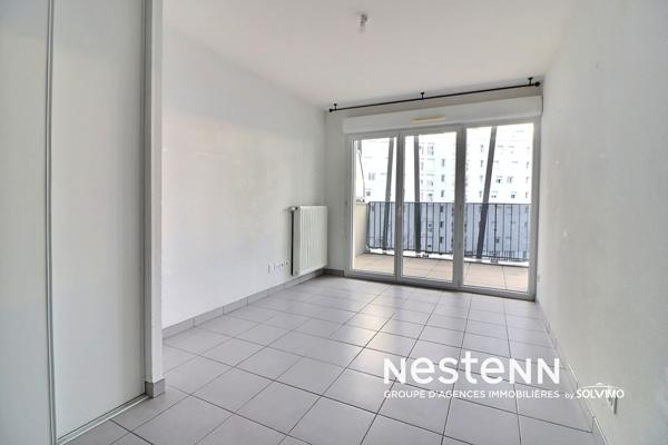 Appartement 1 38m2, Dernier Étage, Terrasse, Stationnement, Garage fermé