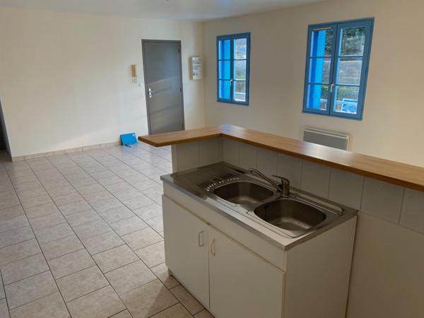 Châteauneuf-d'Ille-et-Vilaine (35430) Appartement type 3 Châteauneuf d'Ille et Vilaine