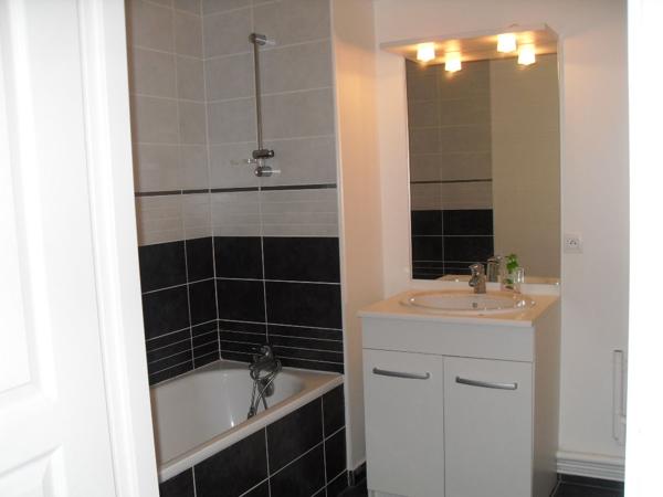 Appartement 2 pièces 48m2 avec balcon et parking