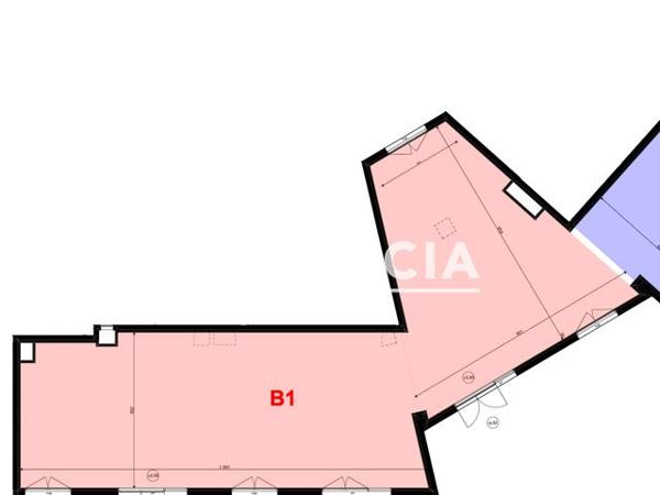 Location Local commercial 3 pièces 151.8 m² - 11-15 chemin Notre-Dame de la Consolation Marseille 13013