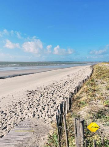 Propriété atypique vue mer 180° degrés accès direct à la plage