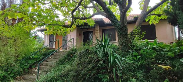 Maison à renover 100m2 à vendre 4 pièces SAINT SYMPHORIEN D'OZON (69)