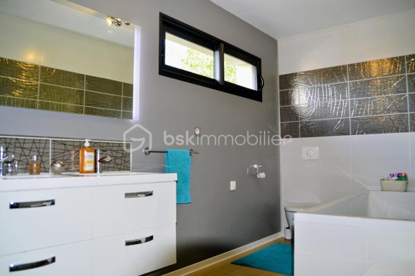 Maison de 280 m²