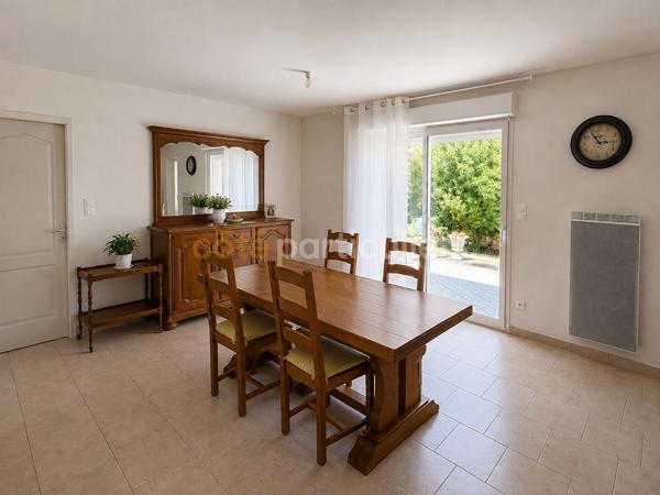 Vente
                Maison90 m² - 5 Pièces -
                    LIMERAY (37530)