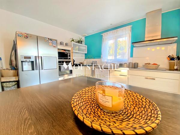 VILLA/ MAISON DE STANDING - PISCINE & PROCHE PLAGES -