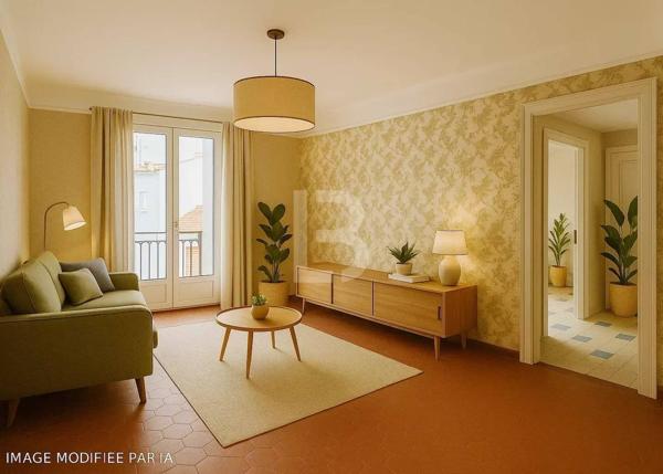 Appartement 4 pièces à rénover - Vieil Antibes