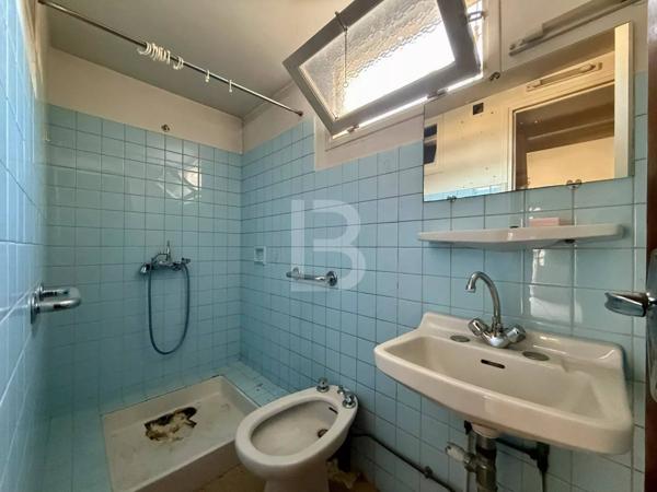 Appartement 4 pièces à rénover - Vieil Antibes