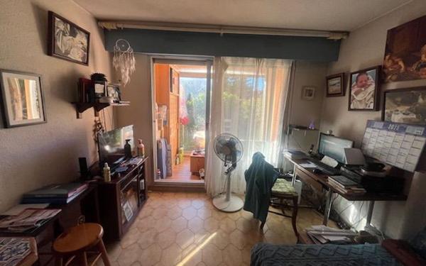 Appartement à vendre    1 pièce • 21,68 m2 Sanary-sur-Mer