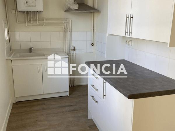 Location Appartement 2 pièces 39 m² - 6 RUE DES PETITS PAS Dreux 28100