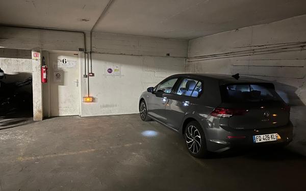 Stationnement à vendre    Paris 9