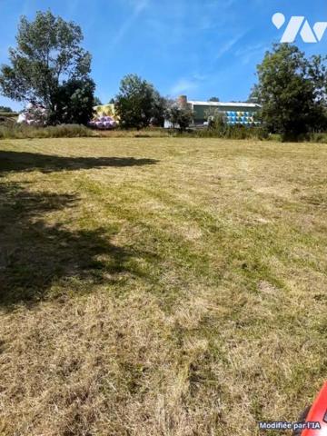TERRAIN avec 2 ETANGS