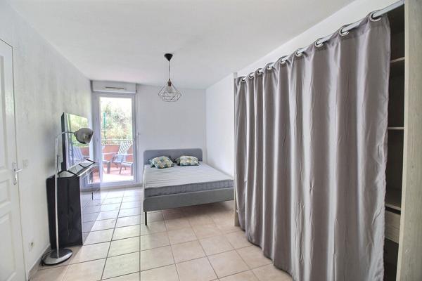 Appartement 2 pièces 41 m2 dans résidence récente, sécurisée, avec piscine